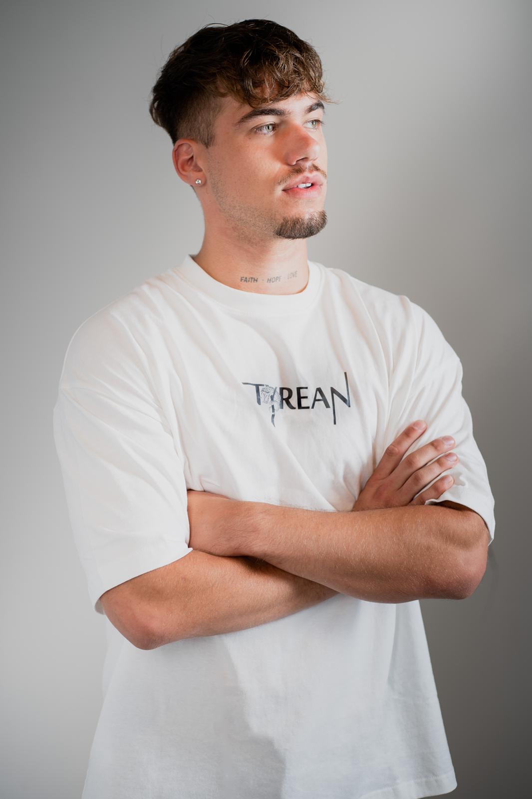Oversize Shirt (White Edition)